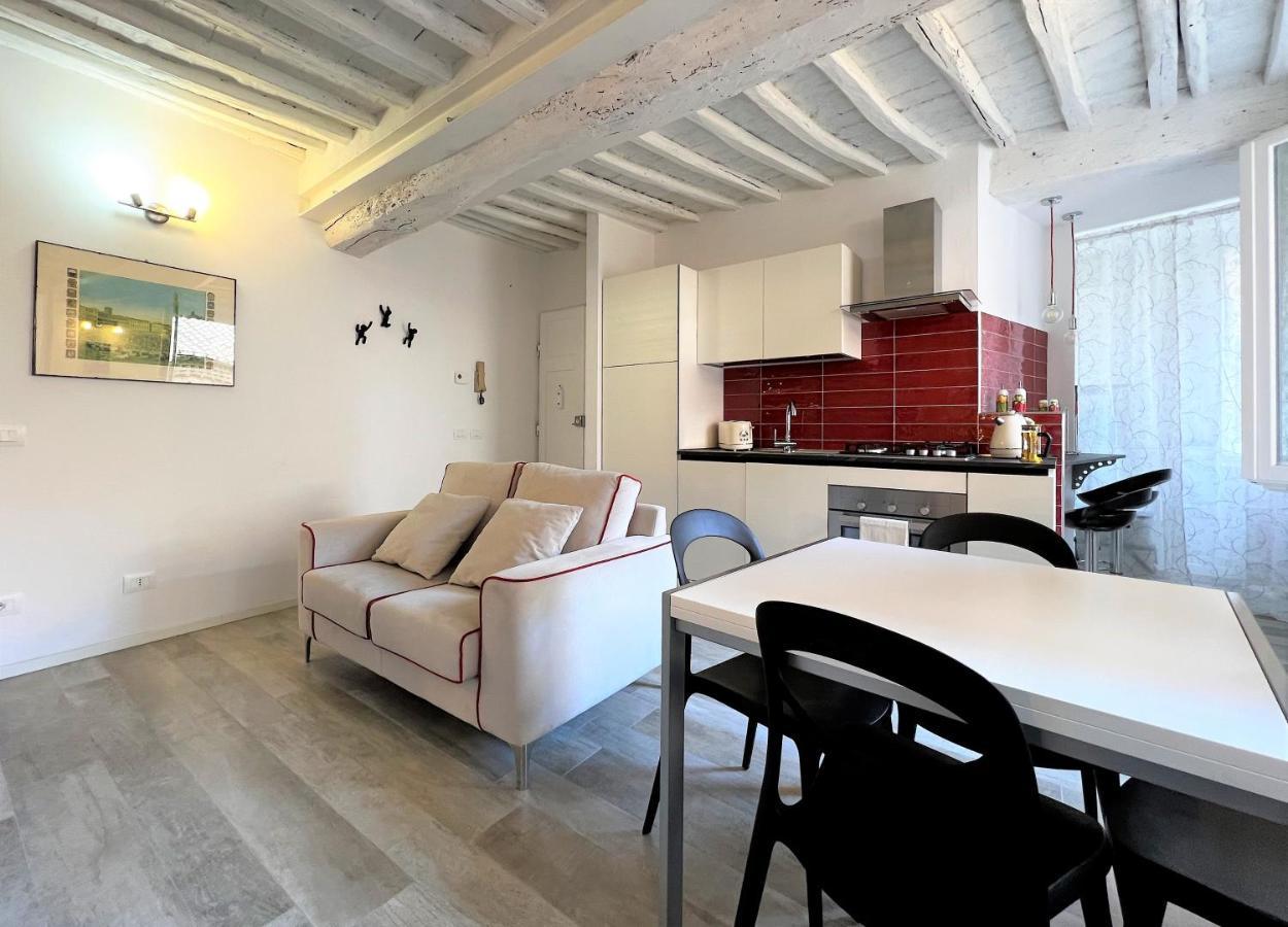 Casa Dany-At The Beginning Of The Main Street Siena Exterior photo